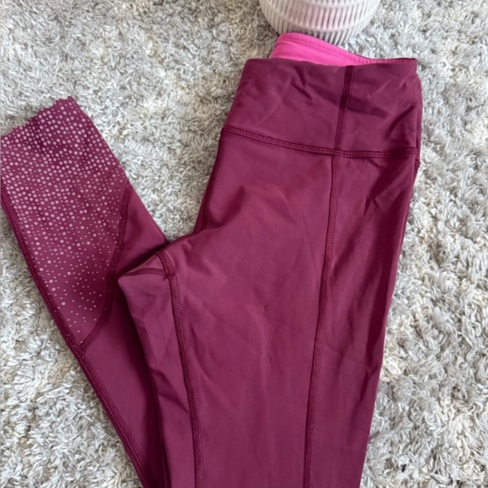 Lululemon Tight Stuff Tight II Scalloped Bottom Crop Leggings